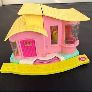 2000 Polly Pocket Magic Movin’ Video Party incomplete